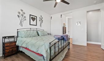 1592 Grayhawk Dr, Basehor, KS 66007