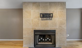 12 Boulevard Dr 21-130, Danbury, CT 06810