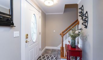 27 Arabian Way, Chester, NH 03036