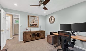 28 Algonquin Ave, Andover, MA 01810