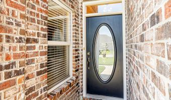 745 Champagne Dr, Biloxi, MS 39532