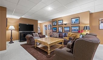 14971 Fairmount Rd, Basehor, KS 66007