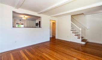 11 Bellevue Dr, Cranston, RI 02920