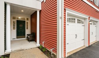 19 Mill Rd 19, Danbury, CT 06810