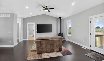 2607 Sparks Ln, American Falls, ID 83211