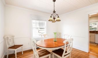 36 Kay Blvd, Newport, RI 02840