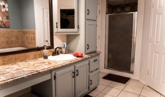 1511 Live Oak Ln, Andrews, TX 79714