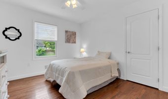 32 Bowline St, Beachwood, NJ 08722