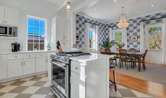 1214 King St, Beaufort, SC 29902