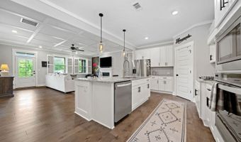 471 London Road Rd, Ball Ground, GA 30107