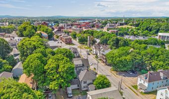 77 Center St, Bangor, ME 04401