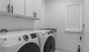 1114 Hunter Dr, Barling, AR 72923