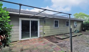 11 Pomona Dr, Barnegat, NJ 08005