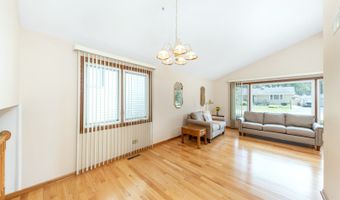 11538 S Leamington Ave, Alsip, IL 60803