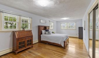 14 Olde Berry Rd, Andover, MA 01810