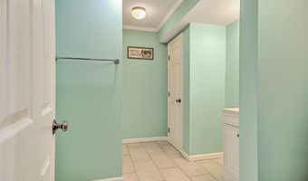 245 NW Leonard St, Abingdon, VA 24210