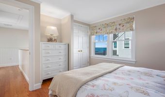 71 Sunset Ln, Barnstable, MA 02630