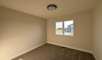 1503 Highlander Ln, Aurora, NE 68818