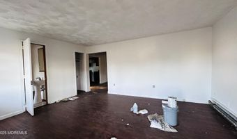 3 Shreve St, Wrightstown, NJ 08562