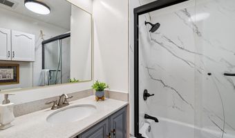 1118 Bismarck Ln, Alameda, CA 94502