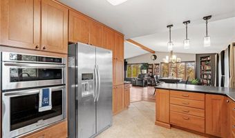 74500 240th St, Albert Lea, MN 56007