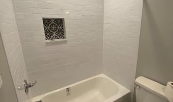 325 E 21ST St, Baltimore, MD 21218