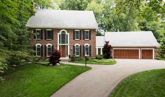 5691 Forest Gln SE, Ada, MI 49301