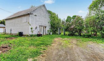 498 Montgomery Rd, Berkshire, VT 05447