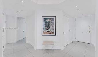 19500 Turnberry Way 7D, Aventura, FL 33180