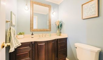 87 Nipmuc Trl B, North Providence, RI 02904