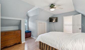 210 Old Plantation Dr, Beaufort, SC 29907