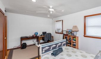 9 Campagna Dr, Albany, NY 12205