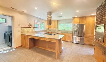 6819 SELKIRK, Bethesda, MD 20817