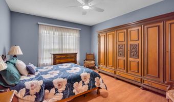 172 Sylvan Lake Blvd, Bayville, NJ 08721