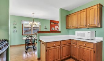 471 Linden Ln, Antioch, IL 60002
