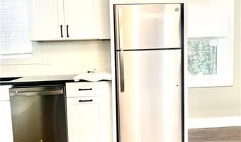 216 Maple Ave, Barrington, RI 02806