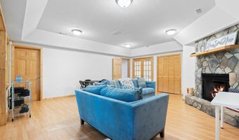 273 N Rhododendron Rd, Almond, NC 28702