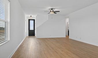 147 Peeps Ct, Adkins, TX 78101