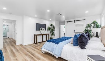 5935 S Croft Ave, Los Angeles, CA 90056