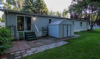 443 Piccadilly Cir, Bismarck, ND 58504