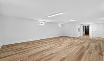 29 W 9TH St, Bayonne, NJ 07002