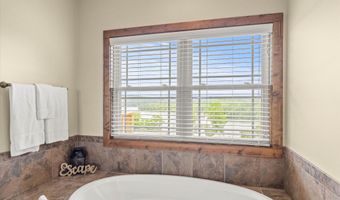 602 Round Lake Cir, Andersonville, TN 37705