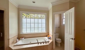 6204 MELVERN Dr, Bethesda, MD 20817