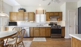 3 Lakeland Dr, Barnegat, NJ 08005