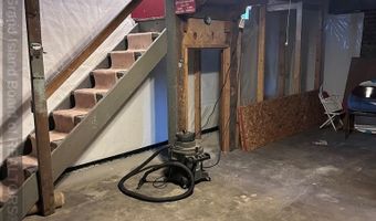 709 N St, Aurora, NE 68818