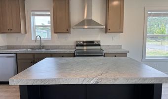 1 Corral Ln #37, Ashland, OR 97520