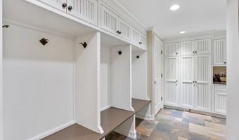 6 Pine Hill Rd, Burlington, CT 06013