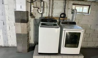 135 S MAIN St, Barnegat, NJ 08005