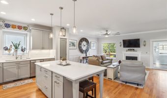 1180 Ivy Ln, North Liberty, IA 52317