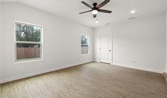 1592 Grayhawk Dr, Basehor, KS 66007